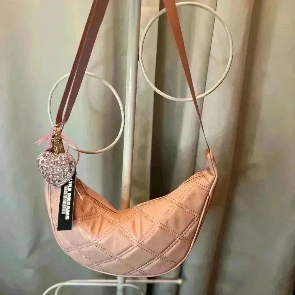 Like Dreams Pink Quilted Crossbody bag - Picture 7 of 7